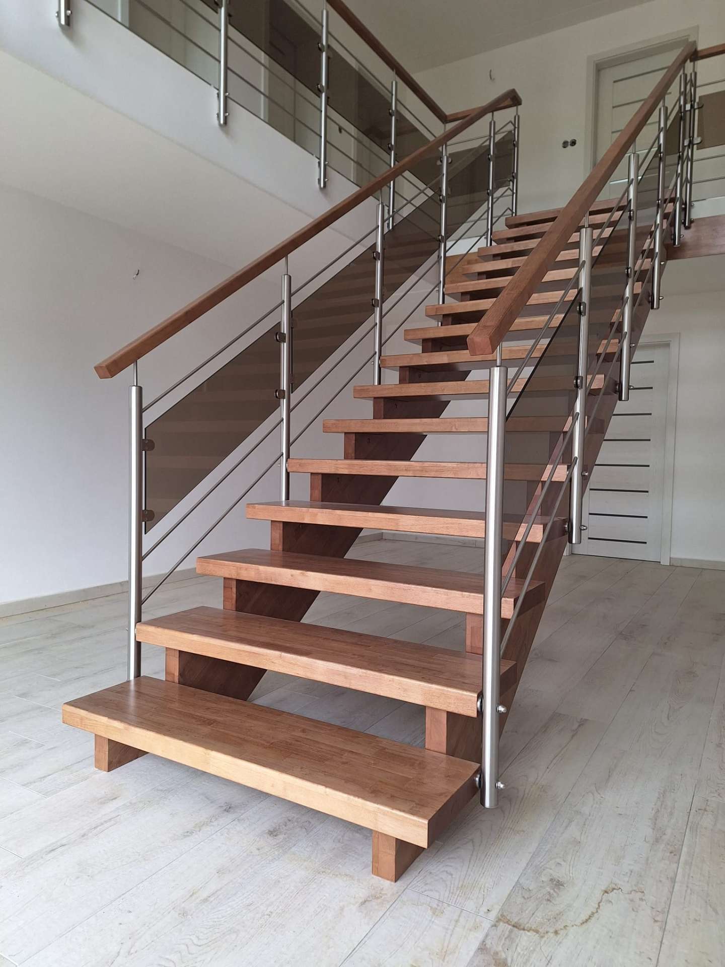 Přímé schodiště