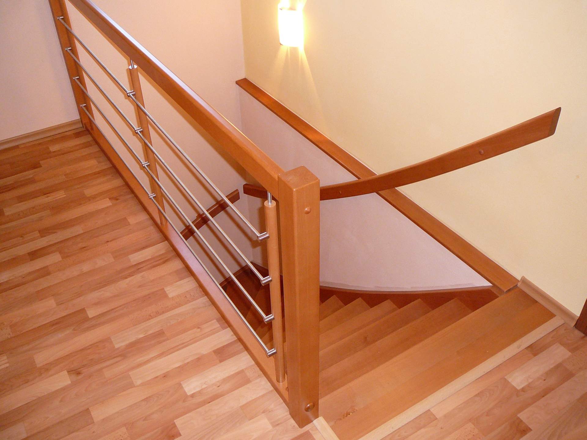 1x1,4 Lomené schodiště