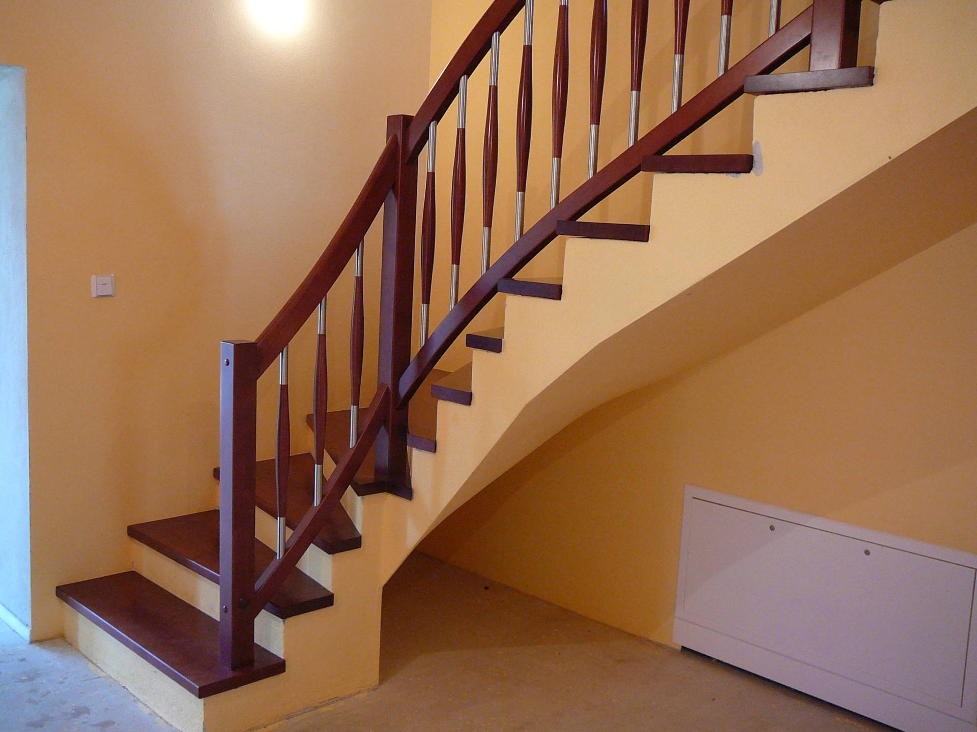 1x1,4 Lomené schodiště