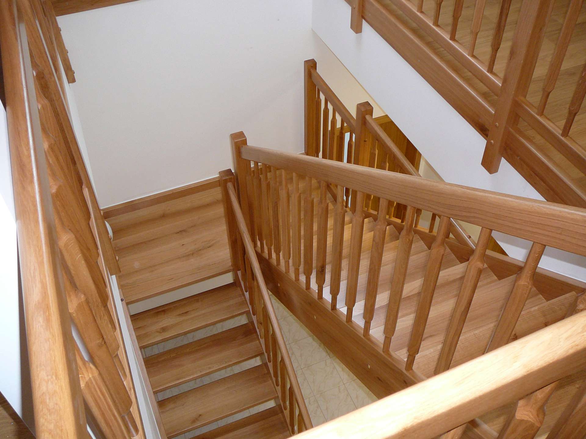 Podestové schodiště