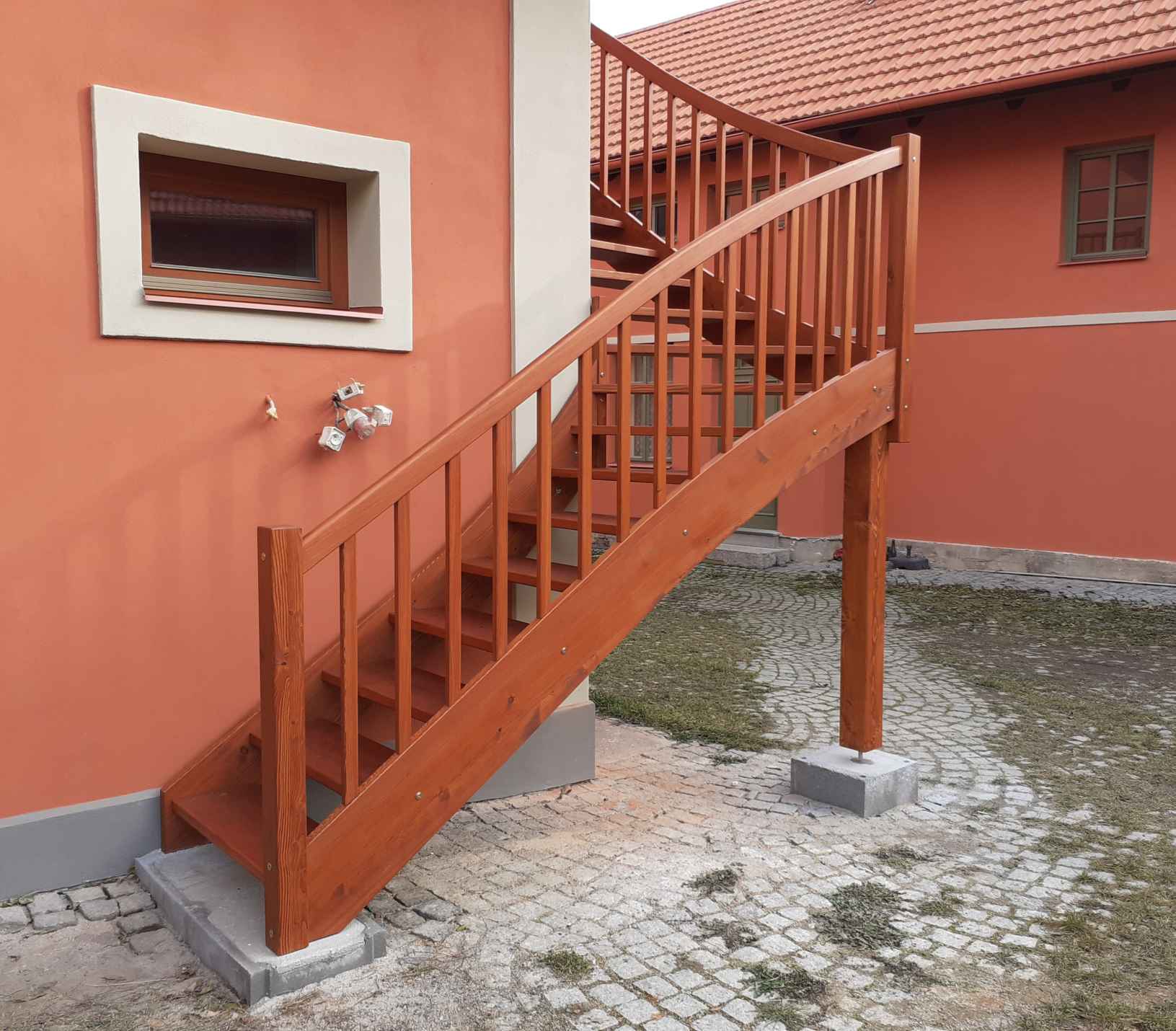 Zábradlí celodřevěné